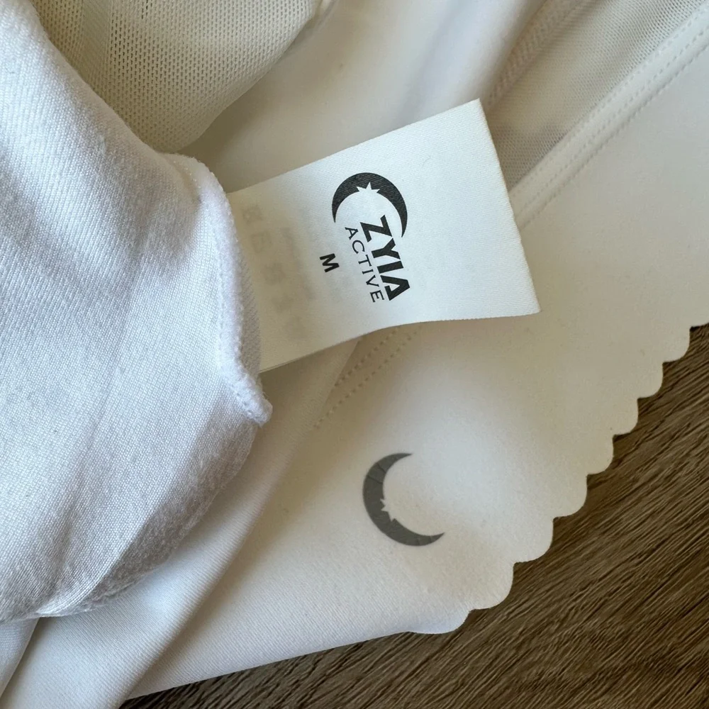 ZYIA Sports Bra - Picture 4 of 4